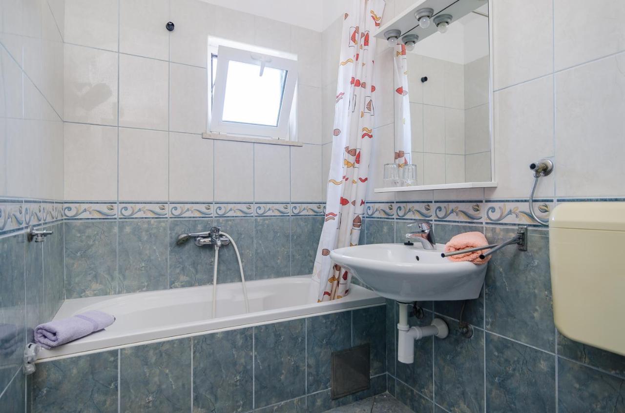 Apartments With A Parking Space Zuljana, Peljesac - 4574 Exterior photo